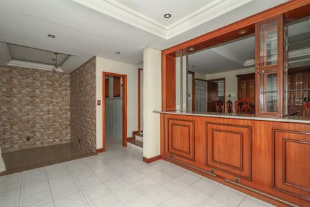 Casa à venda com 255m², 3 quartos e 4 vagasSala