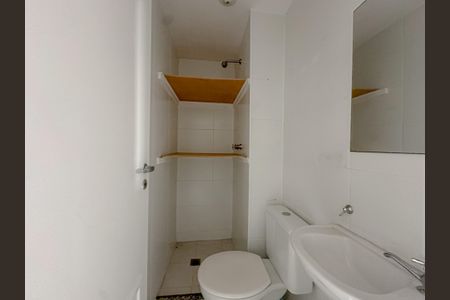 Apartamento para alugar com 96m², 3 quartos e 2 vagas Apartamento para alugar com 96m², 3 quartos e 2 vagasBanheiro de Serviço