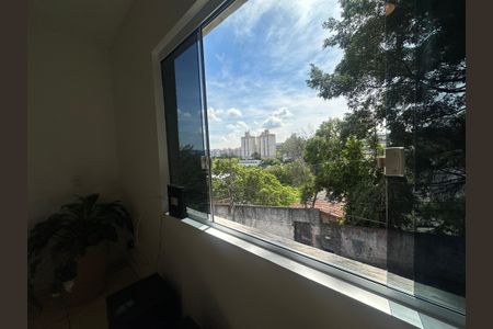Sala de casa para alugar com 2 quartos, 80m² em Vila Sao Silvestre, Barueri