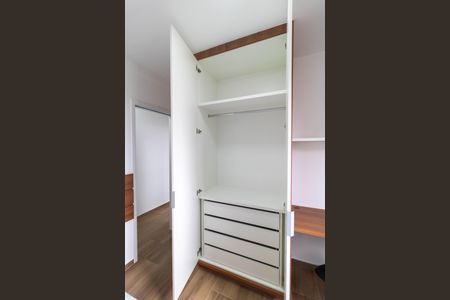 Apartamento para alugar com 44m², 2 quartos e 1 vagaQuarto 02 - Armário