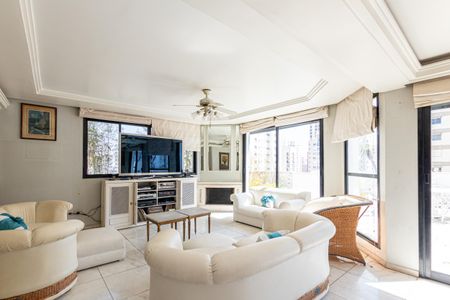 Apartamento para alugar com 360m², 4 quartos e 3 vagas Apartamento para alugar com 360m², 4 quartos e 3 vagasLiving - Cobertura