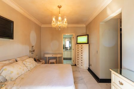 Apartamento para alugar com 360m², 4 quartos e 3 vagas Apartamento para alugar com 360m², 4 quartos e 3 vagasSuíte 2