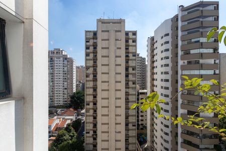 Apartamento para alugar com 360m², 4 quartos e 3 vagas Apartamento para alugar com 360m², 4 quartos e 3 vagasVista da Suíte 1