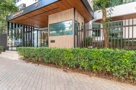 Apartamento para alugar com 360m², 4 quartos e 3 vagas Apartamento para alugar com 360m², 4 quartos e 3 vagasFachada