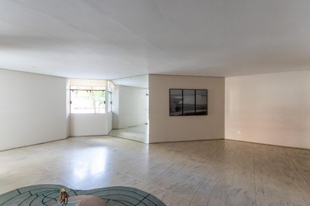 Apartamento para alugar com 360m², 4 quartos e 3 vagas Apartamento para alugar com 360m², 4 quartos e 3 vagasHall de entrada