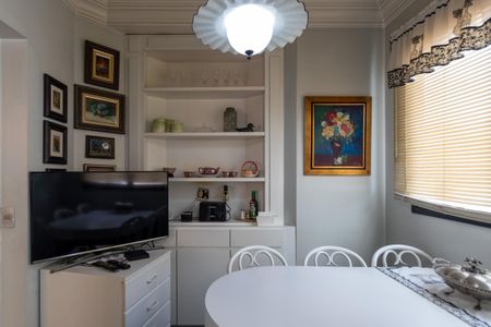 Apartamento para alugar com 360m², 4 quartos e 3 vagas Apartamento para alugar com 360m², 4 quartos e 3 vagasCopa