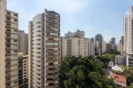 Apartamento para alugar com 360m², 4 quartos e 3 vagas Apartamento para alugar com 360m², 4 quartos e 3 vagasVista da Suíte 2