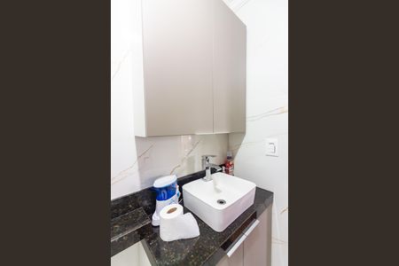 Apartamento à venda com 62m², 2 quartos e 1 vaga Apartamento à venda com 62m², 2 quartos e 1 vagaBanheiro