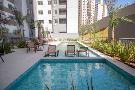 Apartamento à venda com 40m², 2 quartos e sem vagaÁrea comum - Piscina
