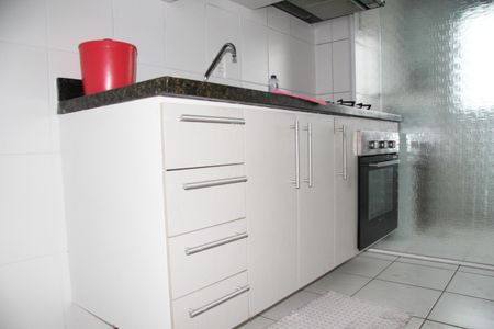 Apartamento à venda com 59m², 2 quartos e 1 vagaCozinha 