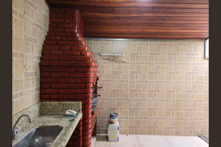 Casa de condomínio para alugar com 98m², 2 quartos e 2 vagasChurrasqueira