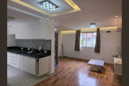 Sala  de casa de condomínio para alugar com 2 quartos, 98m² em Jardim Adriana, Guarulhos