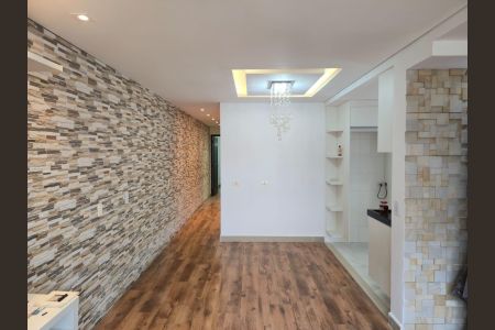 Sala  de casa de condomínio para alugar com 2 quartos, 98m² em Jardim Adriana, Guarulhos