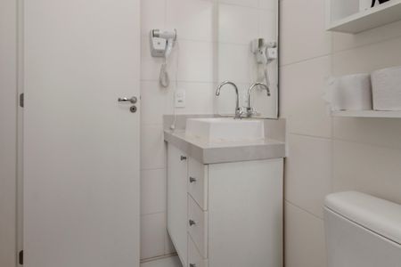 Apartamento para alugar com 30m², 1 quarto e sem vagaBanheiro da Suíte
