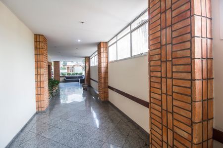 Apartamento para alugar com 76m², 2 quartos e 1 vagaEntrada