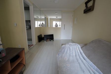 Sala de apartamento para alugar com 2 quartos, 51m² em Parque Erasmo Assunção, Santo André