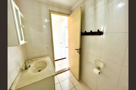 Apartamento para alugar com 67m², 3 quartos e 1 vaga Apartamento para alugar com 67m², 3 quartos e 1 vagaBanheiro
