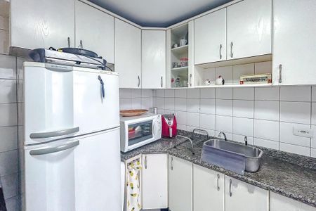 Apartamento para alugar com 67m², 2 quartos e 1 vagaCozinha