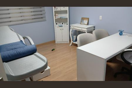 Casa à venda com 4 quartos, 240m² em Parque das Nações, Santo André