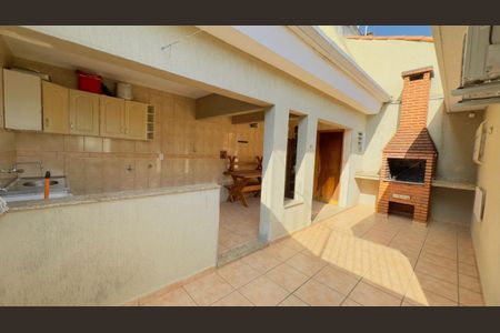 Casa à venda com 127m², 3 quartos e 4 vagas