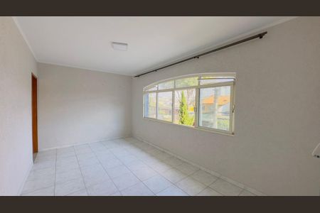 Casa à venda com 3 quartos, 127m² em Jardim Tremembe, São Paulo