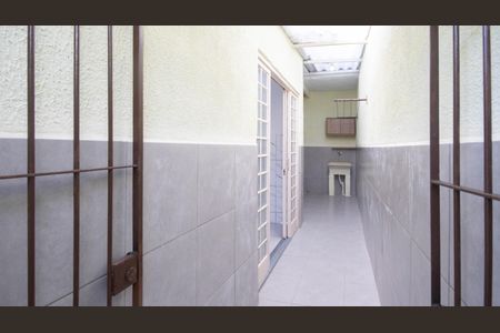 Casa à venda com 132m², 2 quartos e 2 vagasCorredor