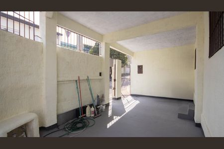 Casa à venda com 132m², 2 quartos e 2 vagasGaragem