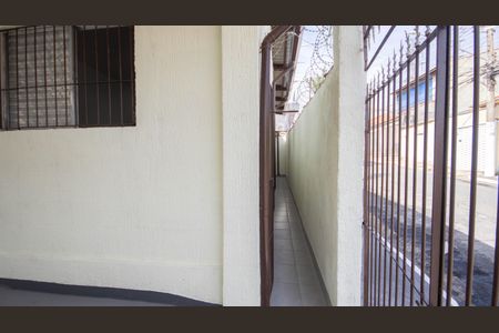 Casa à venda com 132m², 2 quartos e 2 vagasCorredor