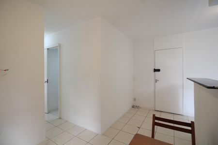 Apartamento para alugar com 45m², 2 quartos e 1 vagaSala
