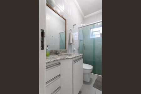 Casa à venda com 180m², 3 quartos e 2 vagasBanheiro Social