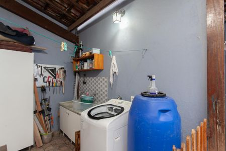 Casa à venda com 180m², 3 quartos e 2 vagasÁrea de Serviço