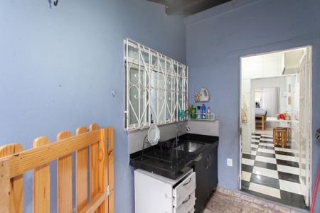 Casa à venda com 180m², 3 quartos e 2 vagasÁrea de apoio