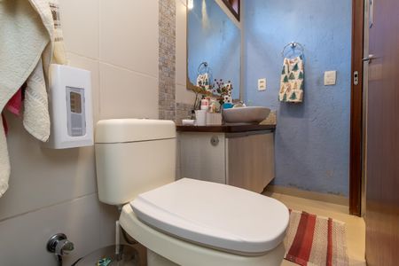 Casa à venda com 220m², 3 quartos e 3 vagasBanheiro Social