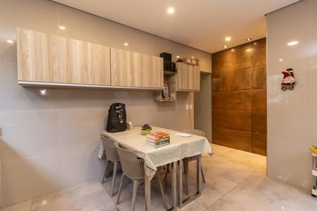 Casa à venda com 220m², 3 quartos e 3 vagasCozinha