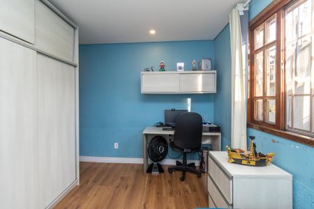 Casa à venda com 220m², 3 quartos e 3 vagasQuarto 2