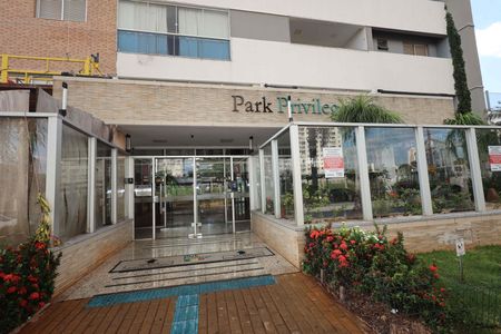 Apartamento para alugar com 68m², 2 quartos e 1 vagaFachada e portaria