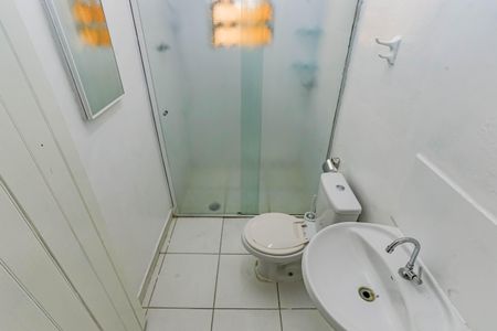 Banheiro de casa para alugar com 3 quartos, 144m² em Vila Liviero, São Paulo