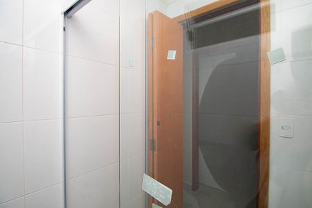 Banheiro  de apartamento à venda com 1 quarto, 30m² em Tucuruvi, São Paulo