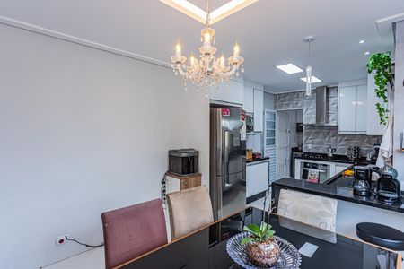 Casa à venda com 180m², 3 quartos e 4 vagasCozinha e copa