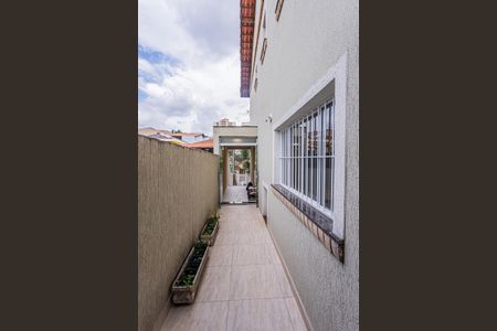 Casa à venda com 180m², 3 quartos e 4 vagasQuintal