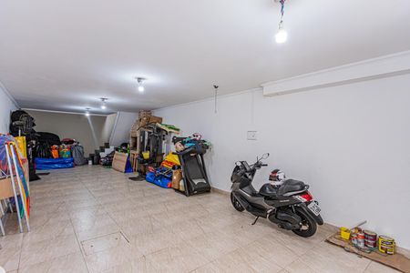 Casa à venda com 180m², 3 quartos e 4 vagasGaragem