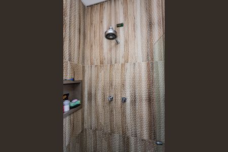 Casa à venda com 180m², 3 quartos e 4 vagasBanheiro suite