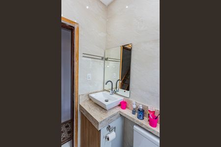 Casa à venda com 180m², 3 quartos e 4 vagasBanheiro