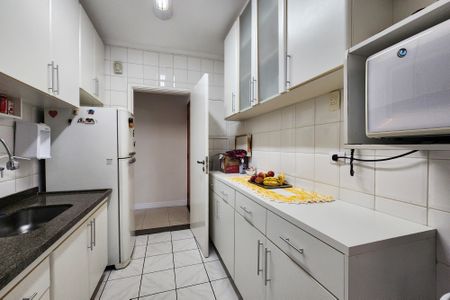 Apartamento à venda com 80m², 3 quartos e 2 vagasCozinha 
