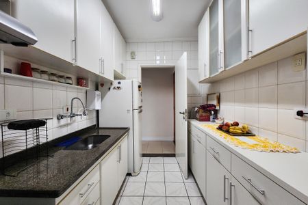 Apartamento à venda com 80m², 3 quartos e 2 vagasCozinha 