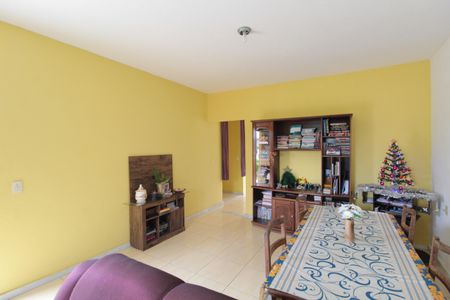 Sala de casa à venda com 3 quartos, 607m² em Céu Azul, Belo Horizonte