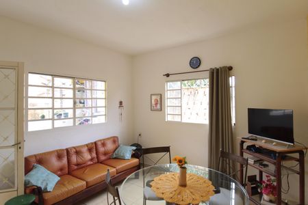 Casa à venda com 607m², 3 quartos e 4 vagasCopa