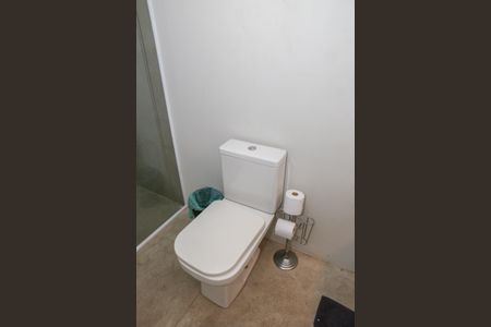 Casa à venda com 160m², 3 quartos e 2 vagas Casa à venda com 160m², 3 quartos e 2 vagasBanheiro da Churrasqueira