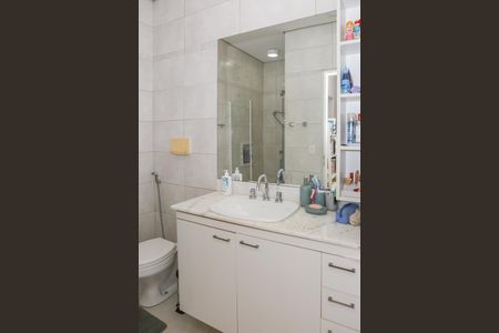 Casa à venda com 160m², 3 quartos e 2 vagas Casa à venda com 160m², 3 quartos e 2 vagasBanheiro Social