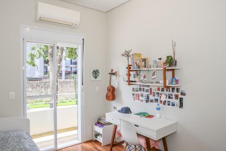 Casa à venda com 160m², 3 quartos e 2 vagas Casa à venda com 160m², 3 quartos e 2 vagasQuarto 3